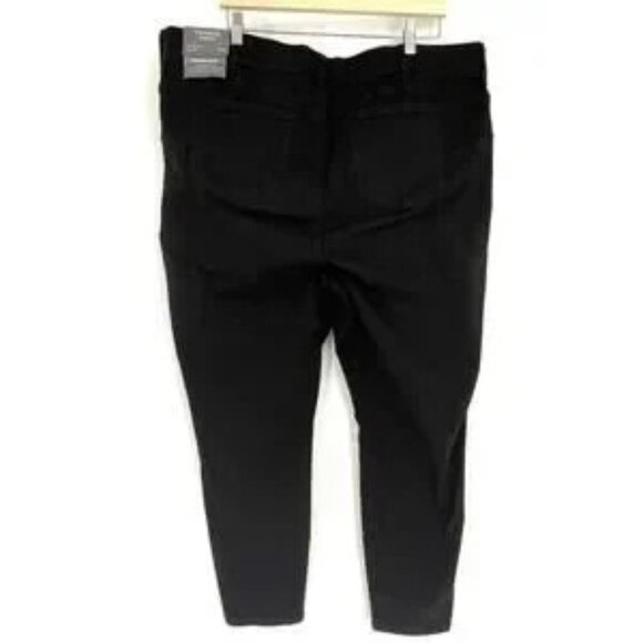 Torrid Bombshell High-Rise Skinny Jeans Plus Size 24 Black Denim Stretch NWT - Picture 4 of 6